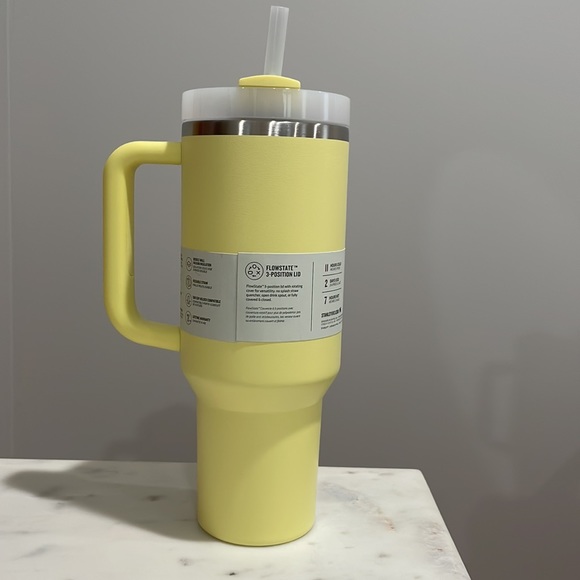 Stanley 40oz Tumbler Quencher Pomelo - Picture 4 of 5